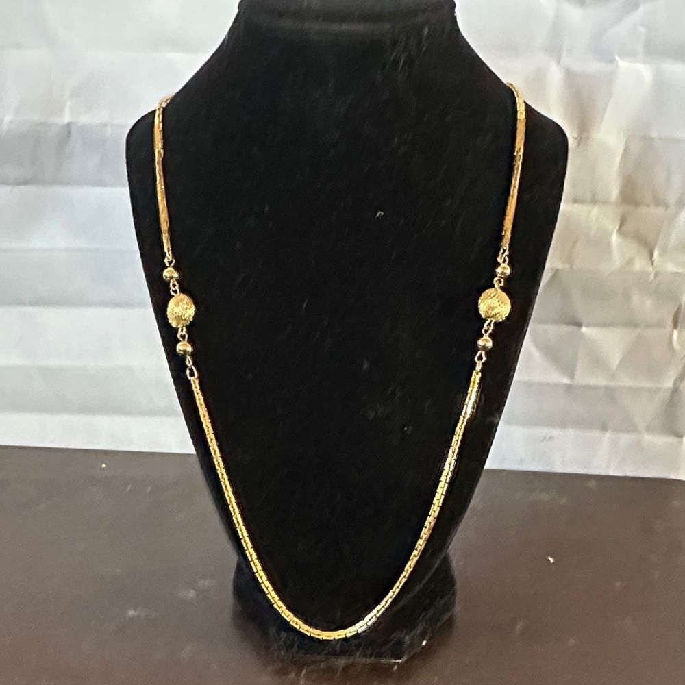 Elegant Gold Tone Necklace Continuous Design Jewelry